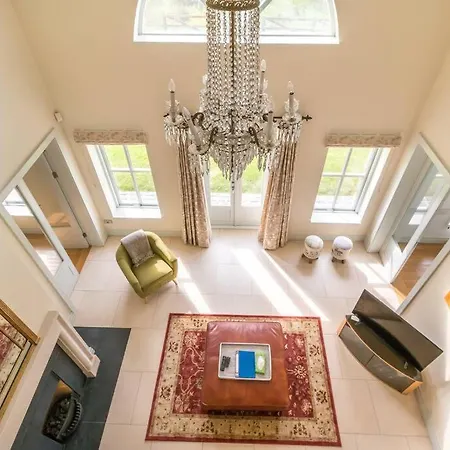 Country Setting In The Middle Of Town. *