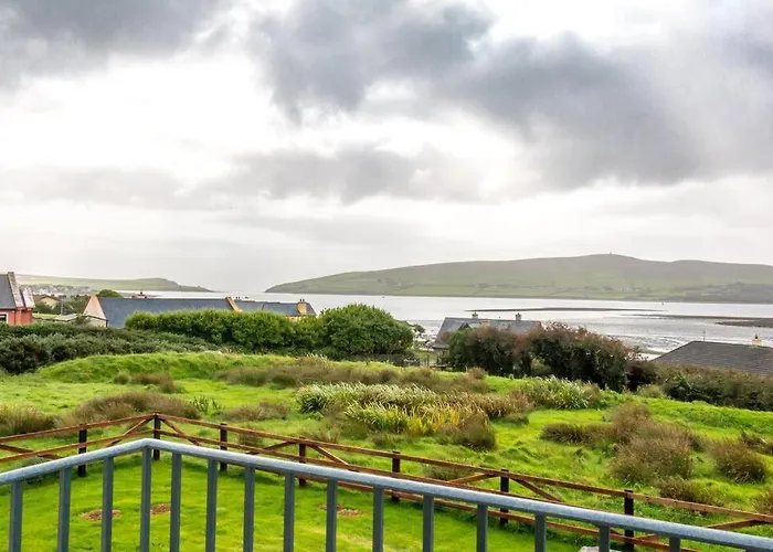 Country Setting In The Middle Of Town. *